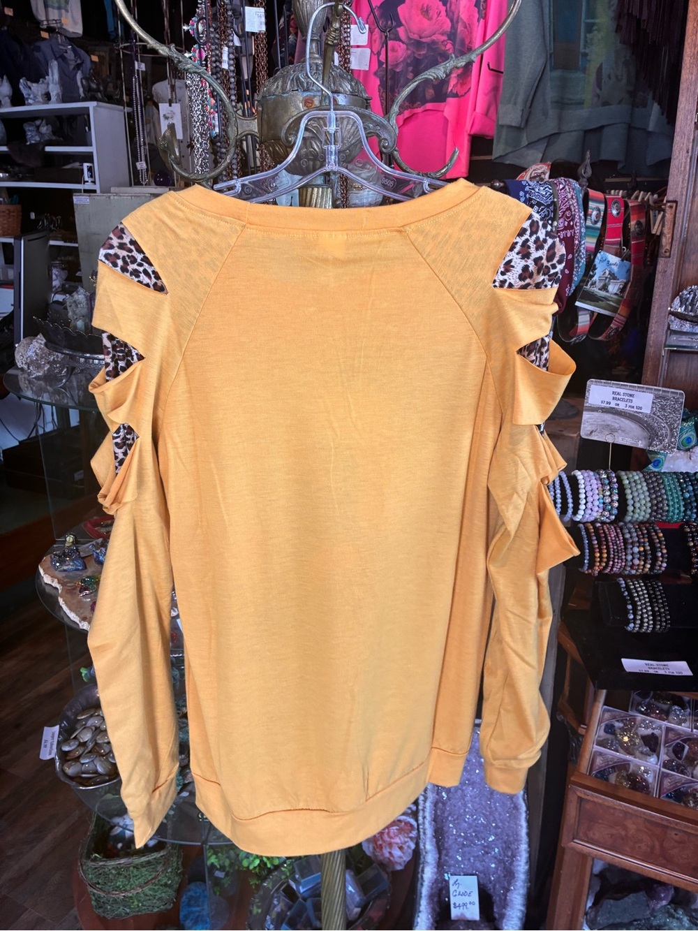 Long-Sleeve Graphic Tee Indian Profile in Yellow with Leopard Print - Picture 6 of 6